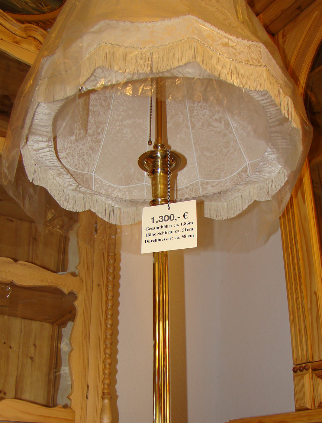 antike Messing Stehlampe von ca. 1920 mit neuem Stoffschirm